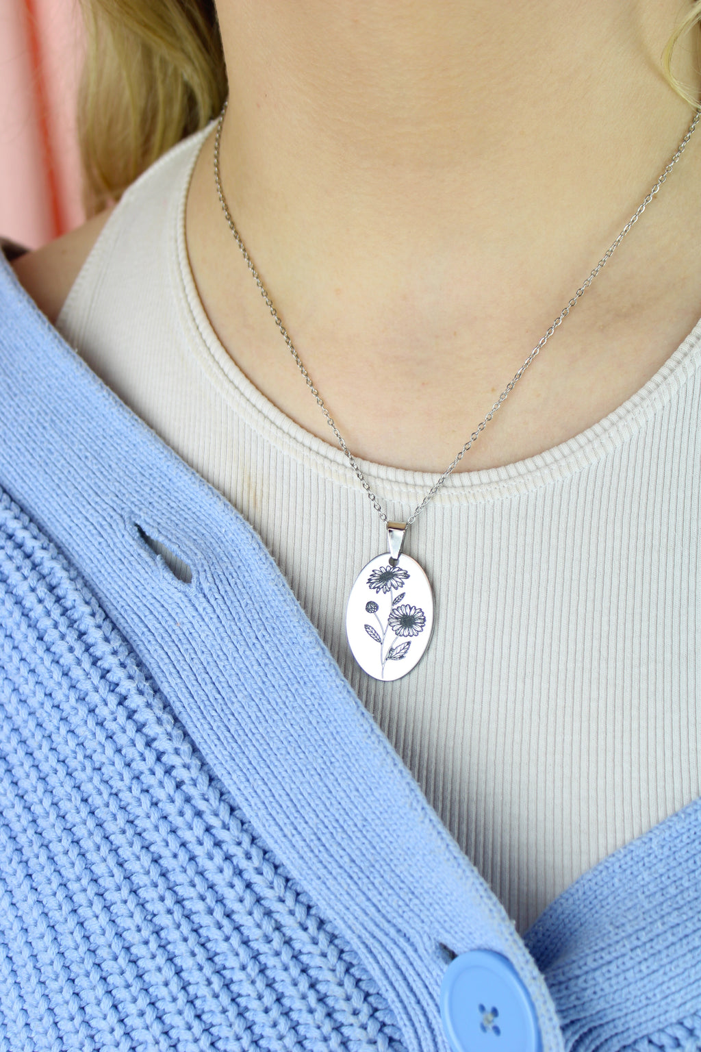 April Birth Flower Necklace - Daisy
