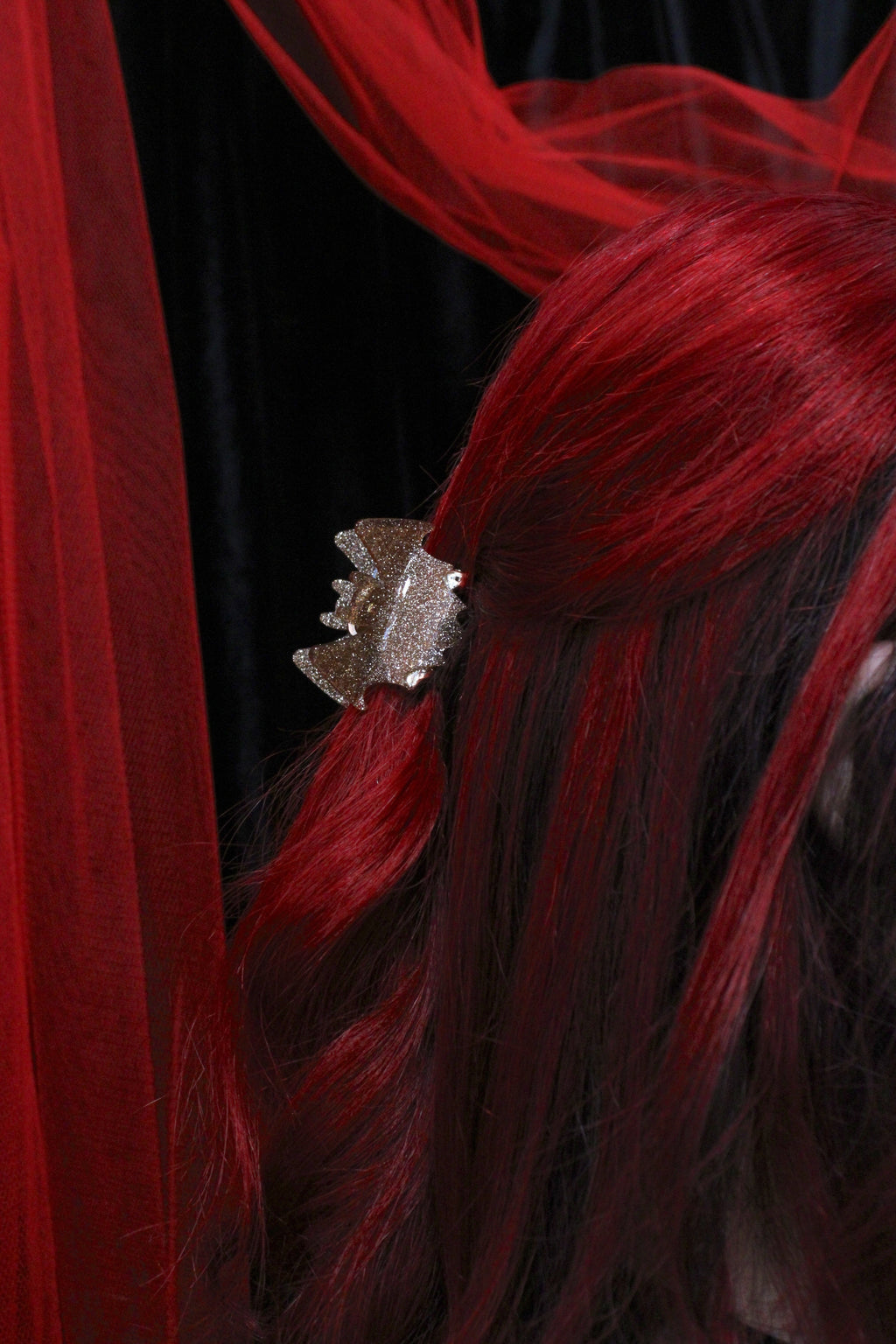 Baby Glitter Bat Claw Clip - Gold